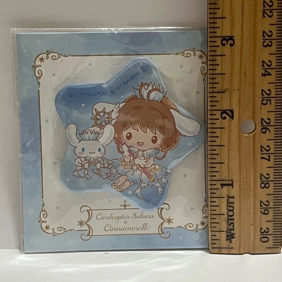 Cardcaptor Sakura Kinomoto x Cinnamoroll Star Shaped Pin Badge - Picture 3 of 5